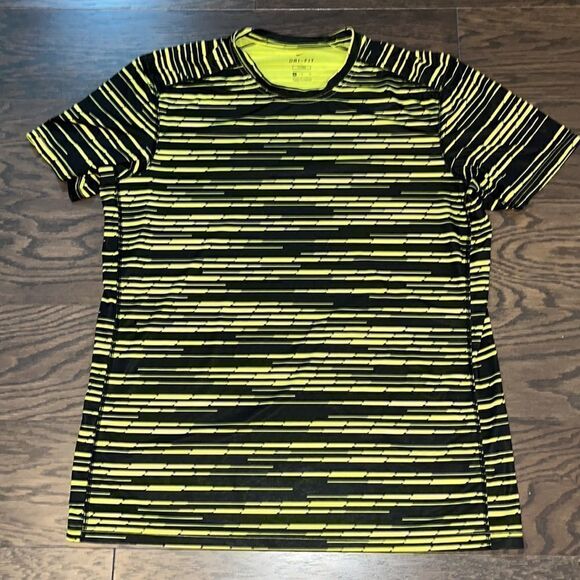 Nike DriFit Fitted stretch SS Black & Gold Pittsburgh Steelers Colors T shirt XL - Picture 1 of 6